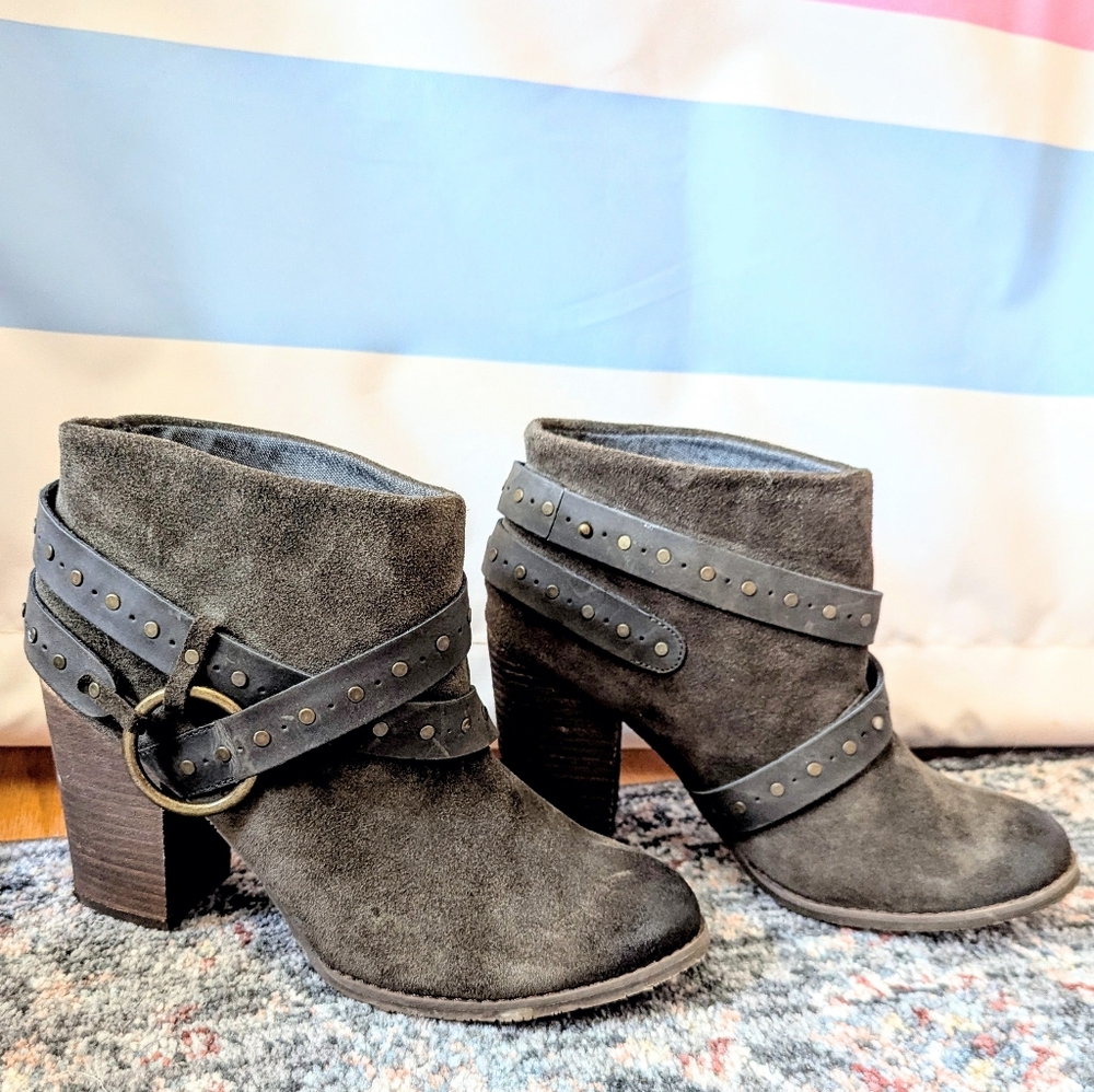 Calvin Klein Daisy Ankle Boots Coffee Grey Brown Buckled Studded Heeled Y2K 8